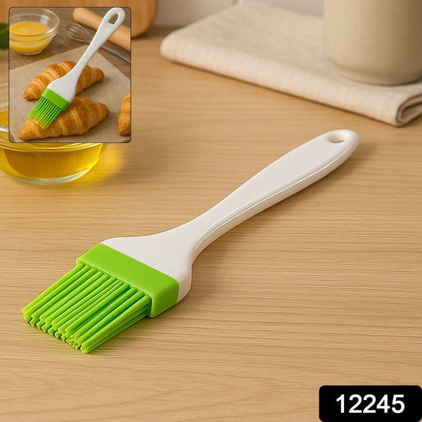 Silicone Kitchen Oil Spatula Brush with Handle Pastry / Cake Brush (17 cm / 1 Pc)