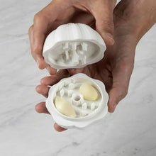 Garlic Press Sharpener Device – Portable Manual Ginger, Chili & Garlic Crusher, Masher, Chopper & Grinder for Kitchen Use